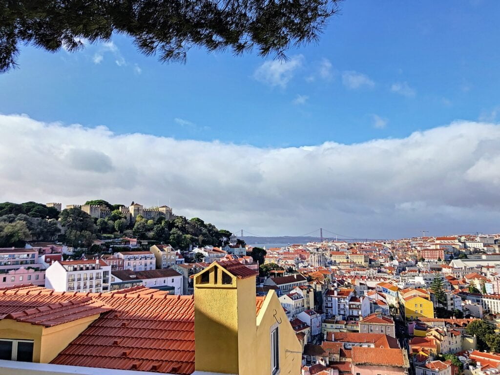 Miradouro da Graça, Mouraria