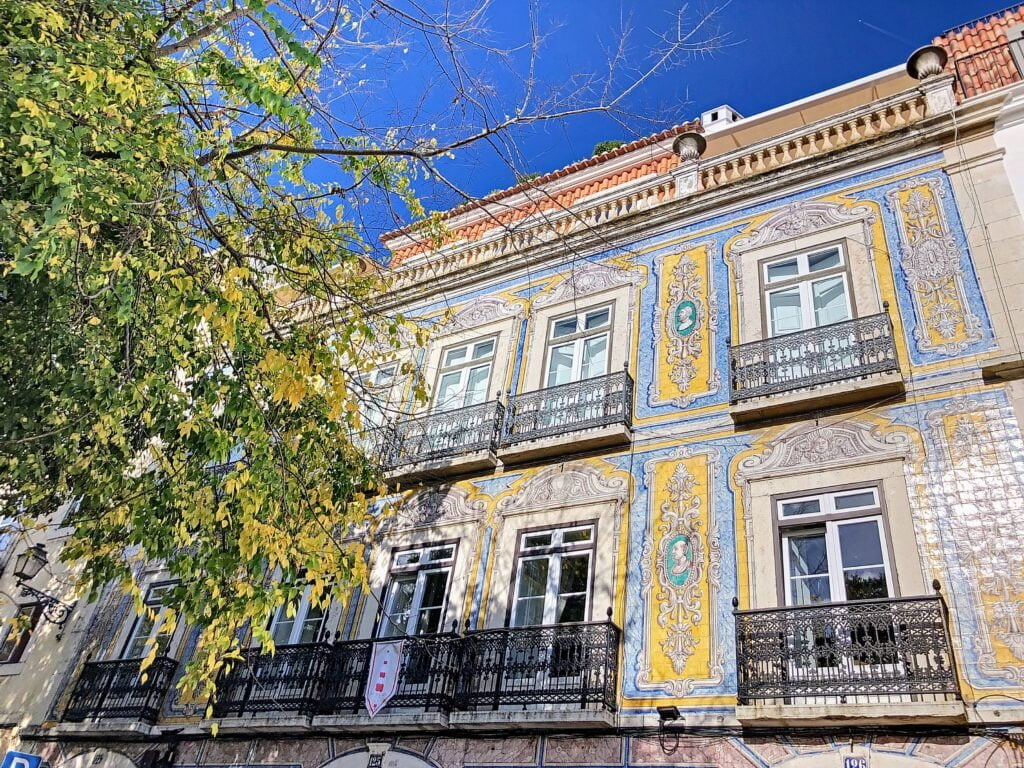 Beautiful façade of the @casadellarte Club House.