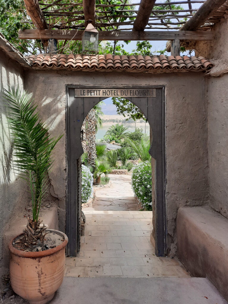 Entrée du Petit Hôtel du Flouka