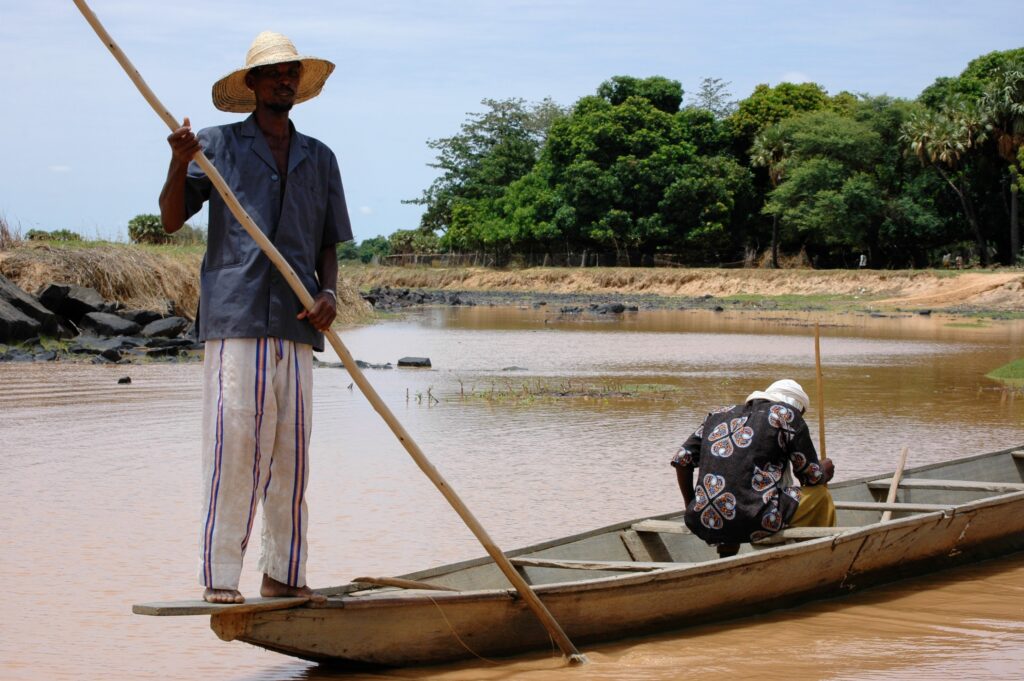 Pirogue de pêcheurs