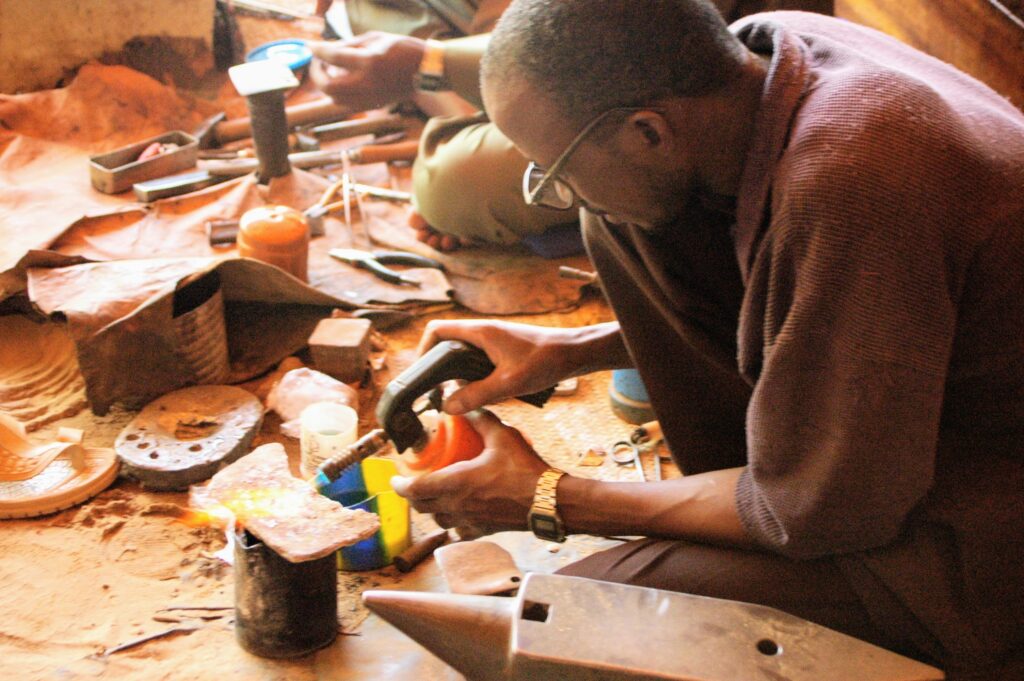 Artisan au travail, Niamey