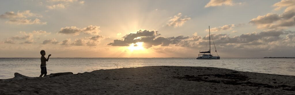 Coucher du soleil à South Water Caye