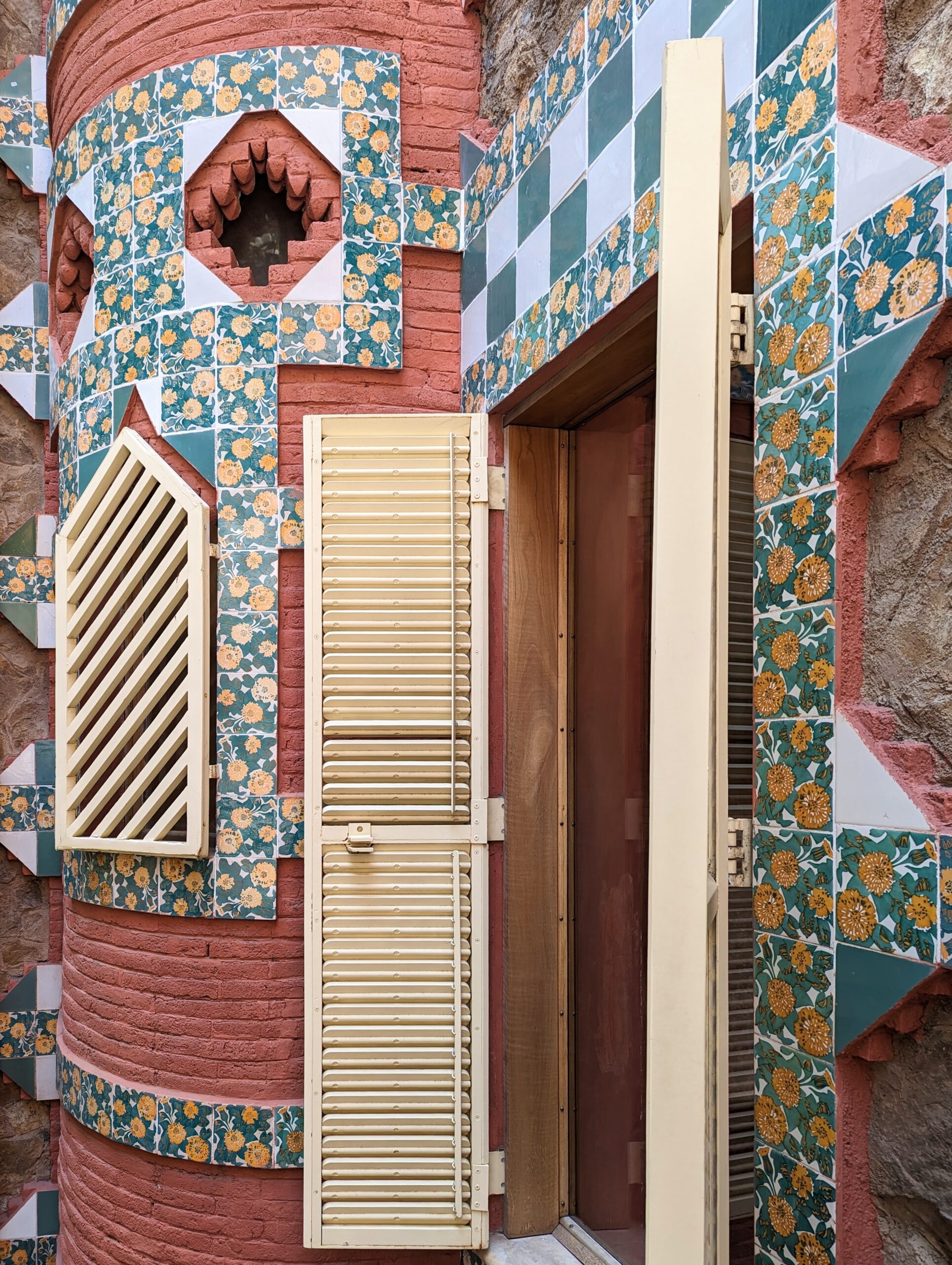 Facade of Casa Vicens