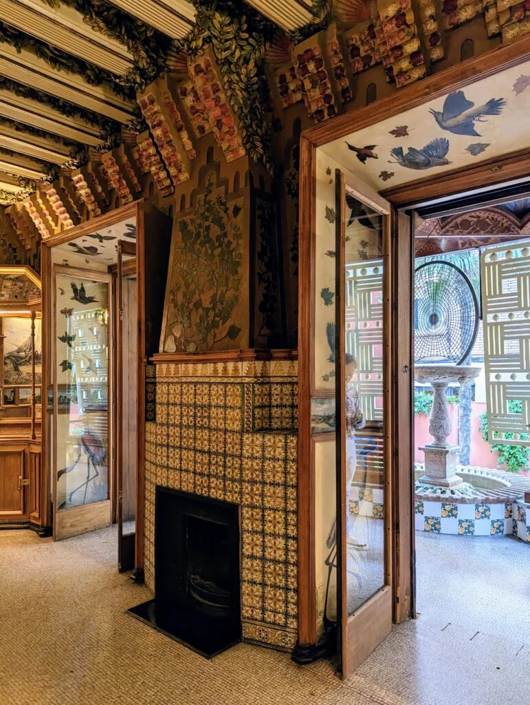 Casa Vicens, dining room