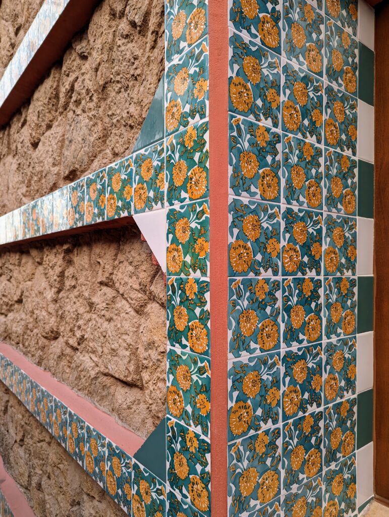 Façade extérieure de la Casa Vicens