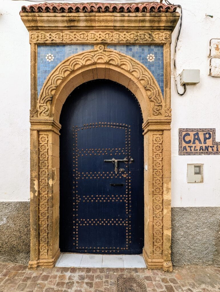 Porte dans la médina d'Essaouira