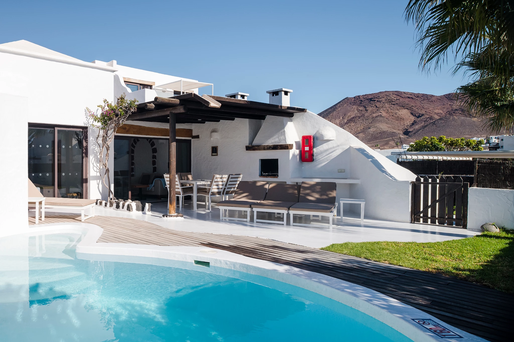 Lanzarote for the whole family: volcanoes, ocean and island charm - Image 2