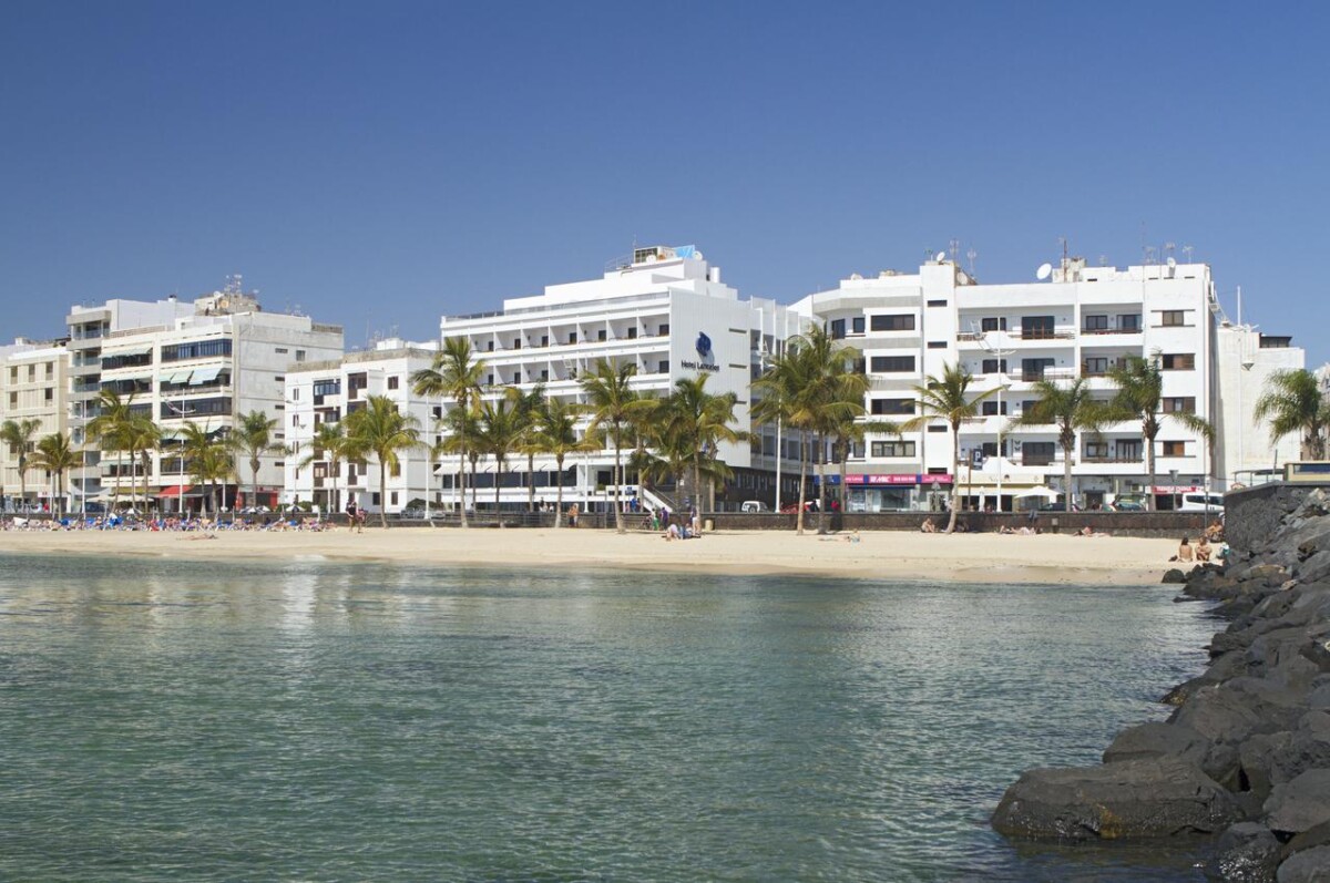 Lanzarote for the whole family: volcanoes, ocean and island charm - Image 11